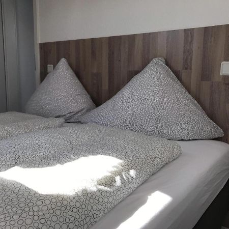 Ferienwohnung Wohnen am Wanderweg II Aurich  Exterior foto