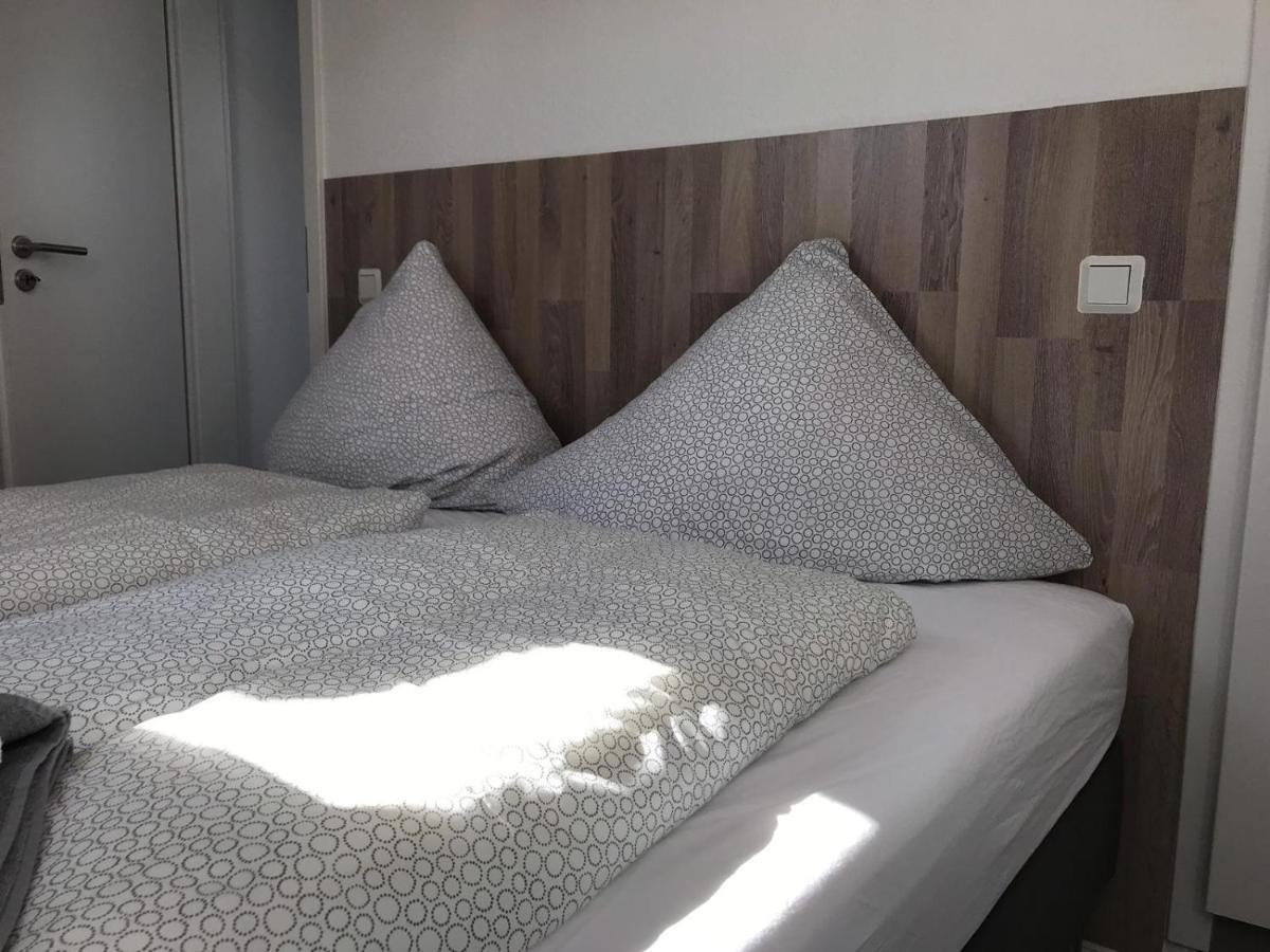 Ferienwohnung Wohnen am Wanderweg II Aurich  Exterior foto